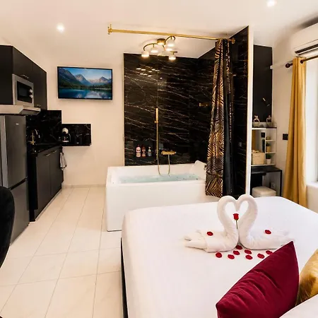 Luxury Apartment Frontignan